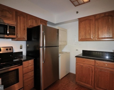 1805 Crystal Drive - Photo Thumbnail 2