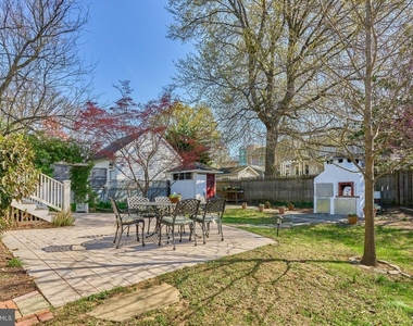 1243 N Stuart Street N - Photo Thumbnail 40