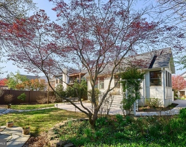 1243 N Stuart Street N - Photo Thumbnail 45