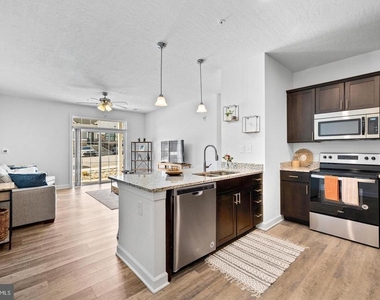 6205 Wynfield Boulevard - Photo Thumbnail 6
