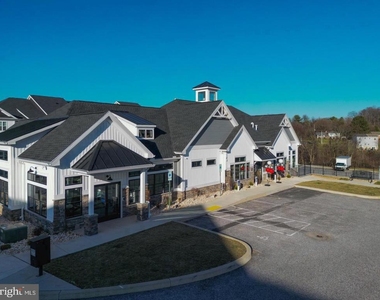 2203 Hudson Court - Photo Thumbnail 2