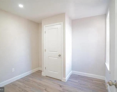 1714 Snyder Avenue - Photo Thumbnail 7