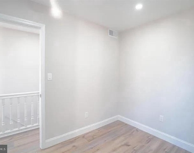 1714 Snyder Avenue - Photo Thumbnail 10