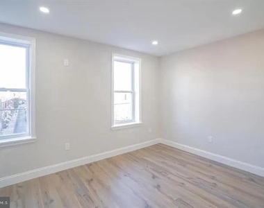 1714 Snyder Avenue - Photo Thumbnail 11
