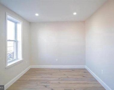 1714 Snyder Avenue - Photo Thumbnail 12