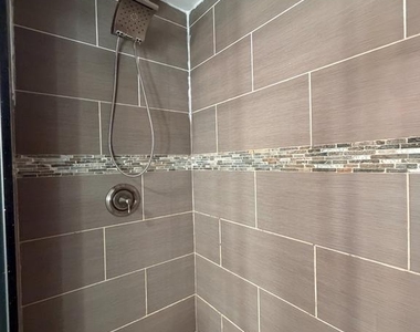2608 Thompson Street - Photo Thumbnail 11
