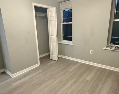 5449 Pine Street - Photo Thumbnail 13