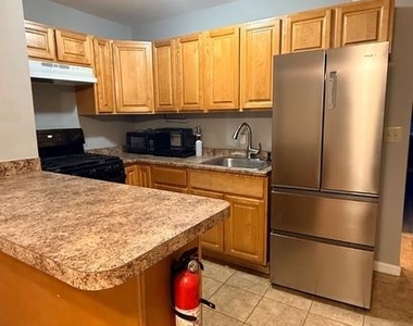 5449 Pine Street - Photo Thumbnail 10