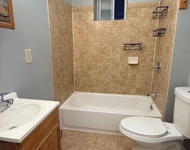 5449 Pine Street - Photo Thumbnail 15