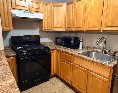 5449 Pine Street - Photo Thumbnail 8