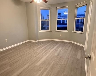 5449 Pine Street - Photo Thumbnail 4