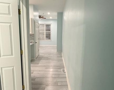 5449 Pine Street - Photo Thumbnail 17