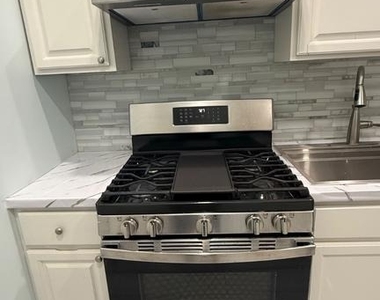5449 Pine Street - Photo Thumbnail 7