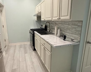 5449 Pine Street - Photo Thumbnail 5