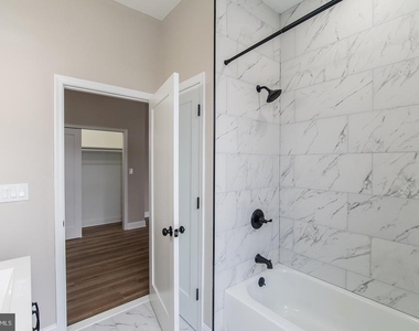 937 N 2nd Street - Photo Thumbnail 11