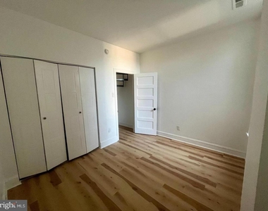 5443 Germantown Avenue - Photo Thumbnail 24