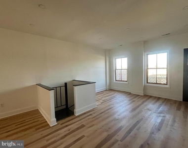 5443 Germantown Avenue - Photo Thumbnail 6