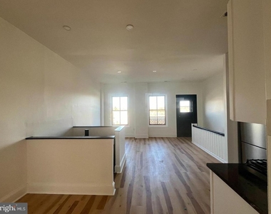 5443 Germantown Avenue - Photo Thumbnail 15