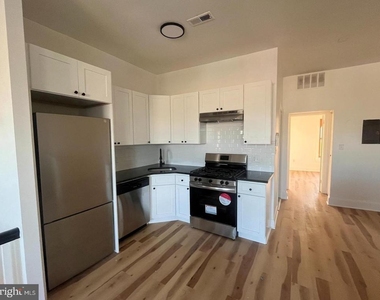 5443 Germantown Avenue - Photo Thumbnail 13