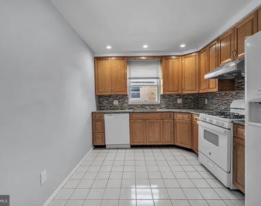 9766 Clark Street - Photo Thumbnail 7