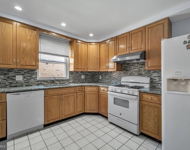 9766 Clark Street - Photo Thumbnail 8