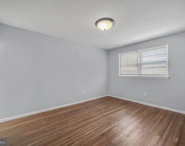 9766 Clark Street - Photo Thumbnail 12