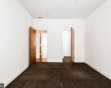 1600-3 Walnut Street - Photo Thumbnail 10
