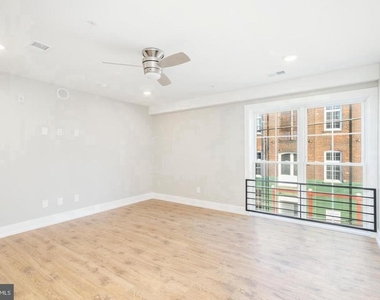 2304 N 9th Street - Photo Thumbnail 20