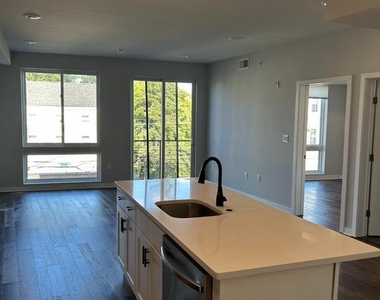 5542 Ridge Avenue - Photo Thumbnail 3