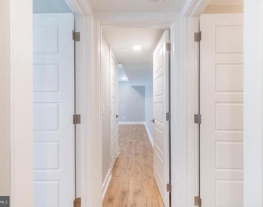 2304 N 9th Street - Photo Thumbnail 13