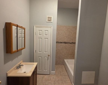 4938 Germantown Avenue - Photo Thumbnail 2