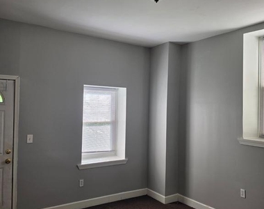 4938 Germantown Avenue - Photo Thumbnail 4