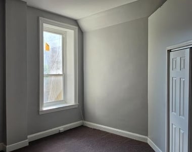 4938 Germantown Avenue - Photo Thumbnail 3
