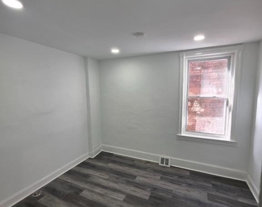 521 N 64th Street - Photo Thumbnail 11