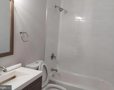 5028 Greene Street - Photo Thumbnail 8