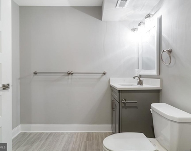 1419 Poplar Street - Photo Thumbnail 23