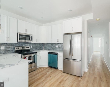 2021 N 2nd Street - Photo Thumbnail 3
