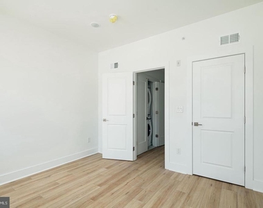 2021 N 2nd Street - Photo Thumbnail 7