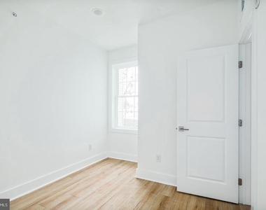 2021 N 2nd Street - Photo Thumbnail 5