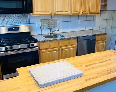 366 Sharpnack Street - Photo Thumbnail 8