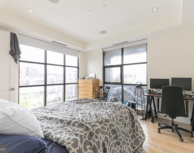 240 N 2nd Street - Photo Thumbnail 8