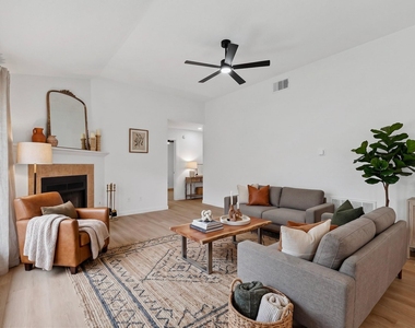 14305 Vandever St - Photo Thumbnail 5