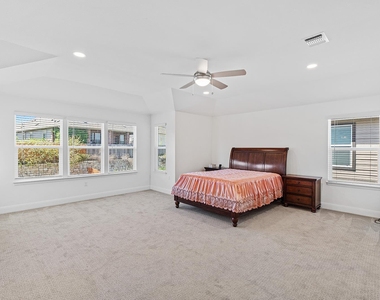 12716 Mogador St - Photo Thumbnail 10