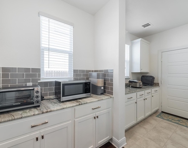 12716 Mogador St - Photo Thumbnail 25