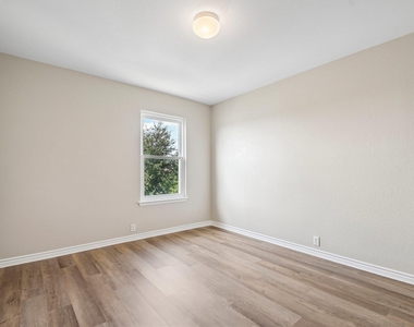 14413 Gurneys Eagle Dr - Photo Thumbnail 30