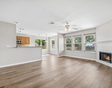 14413 Gurneys Eagle Dr - Photo Thumbnail 4