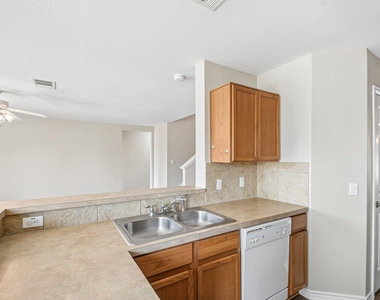 14413 Gurneys Eagle Dr - Photo Thumbnail 7