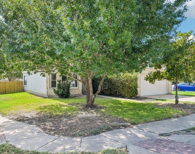 14413 Gurneys Eagle Dr - Photo Thumbnail 1