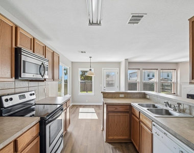 14413 Gurneys Eagle Dr - Photo Thumbnail 6