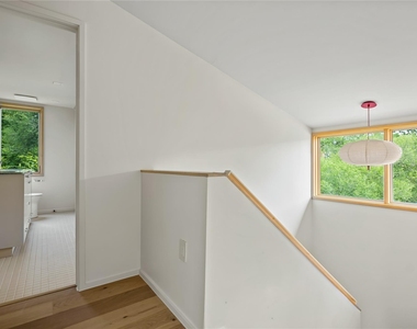 1102 Charlotte St - Photo Thumbnail 21